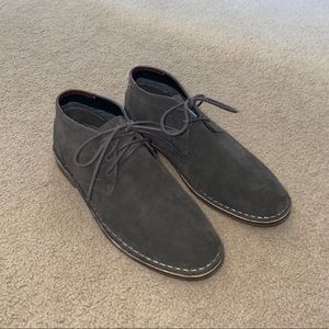 Kenneth Cole Desert Suede Chukka Boots